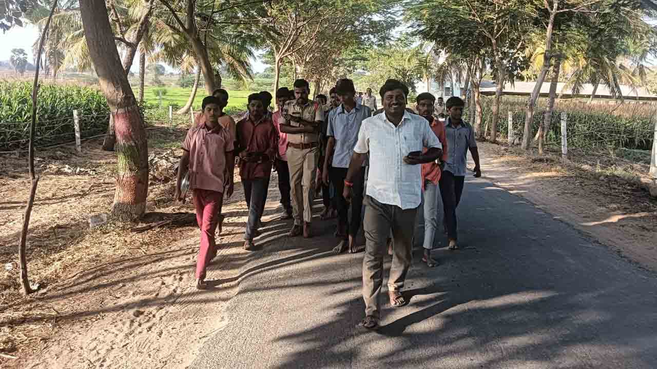 ఈ భోజనం మాకొద్దు