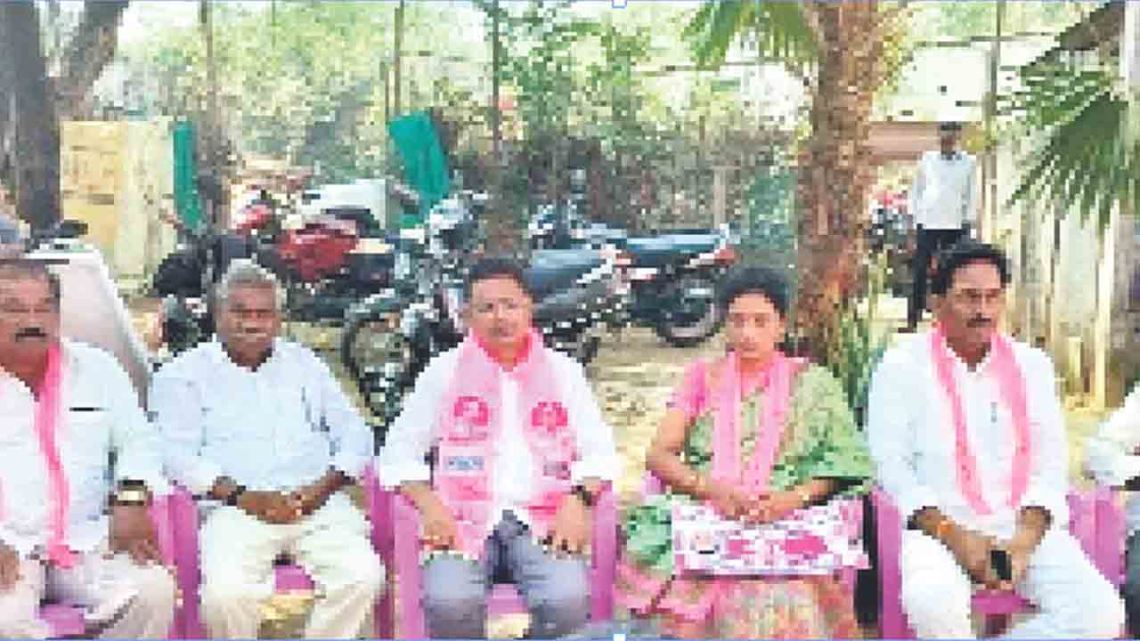 నేటి నల్గొండ బీఆర్‌ఎస్‌ బహిరంగ సభను జయప్రదం చేయండి