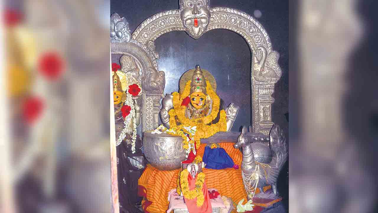 నేడు వసంత పంచమి