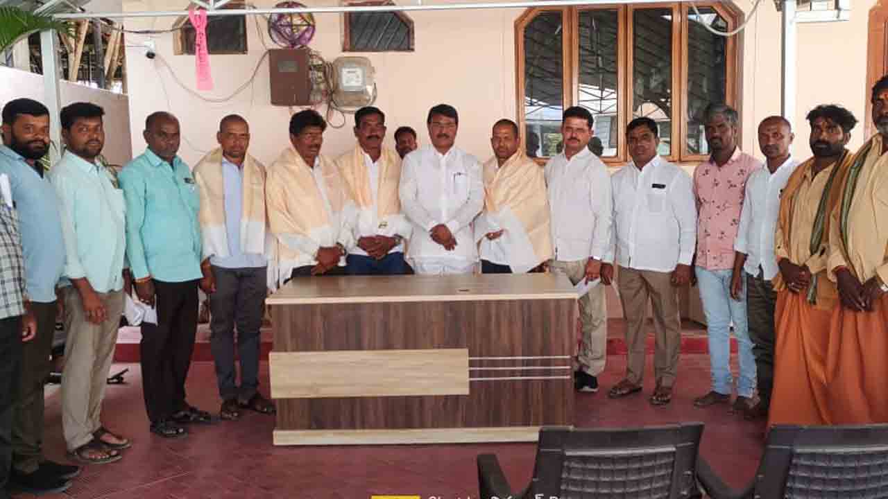 నిస్వార్థంగా సేవలందించాలి