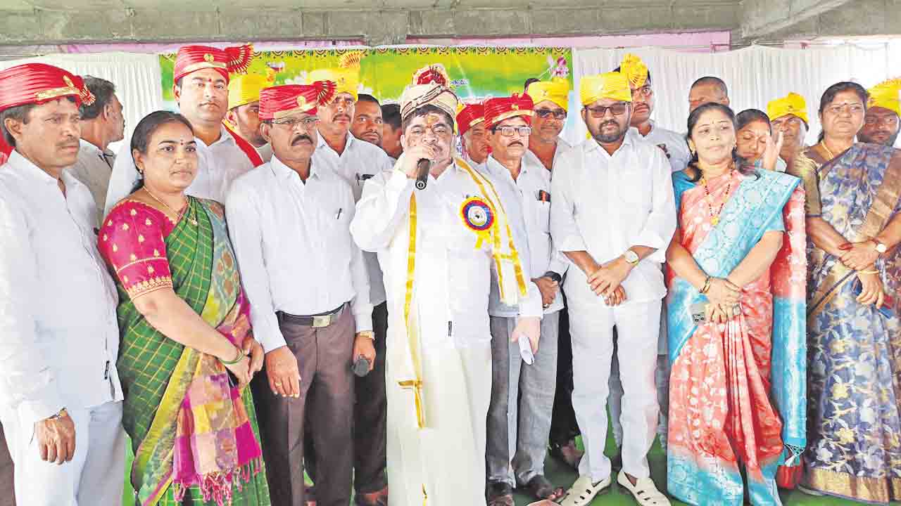 తండాల అభివృద్ధికి కృషి