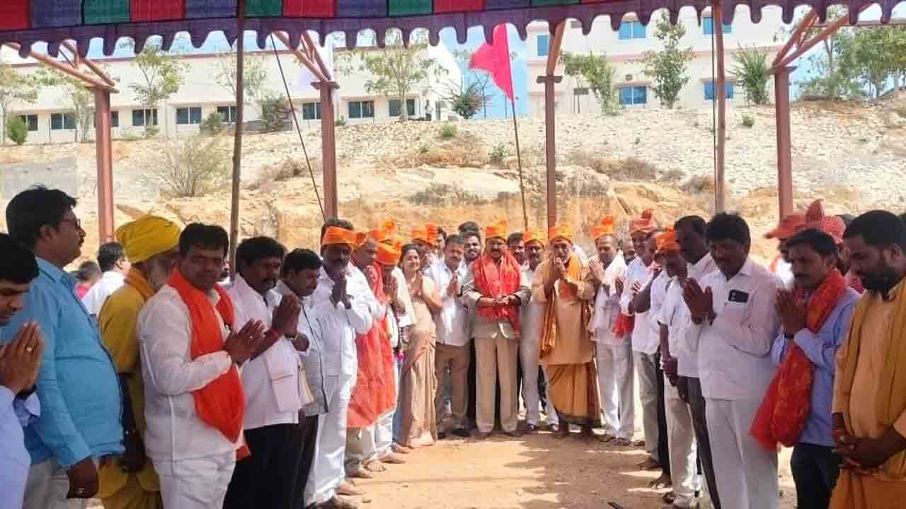 గిరిజనుల ఔన్నత్యానికి సేవాలాల్‌ కృషి