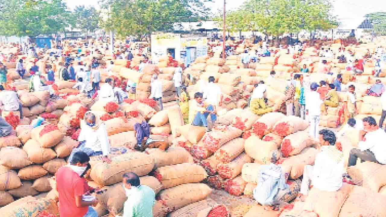 మార్కెట్‌ టార్గెట్‌..!