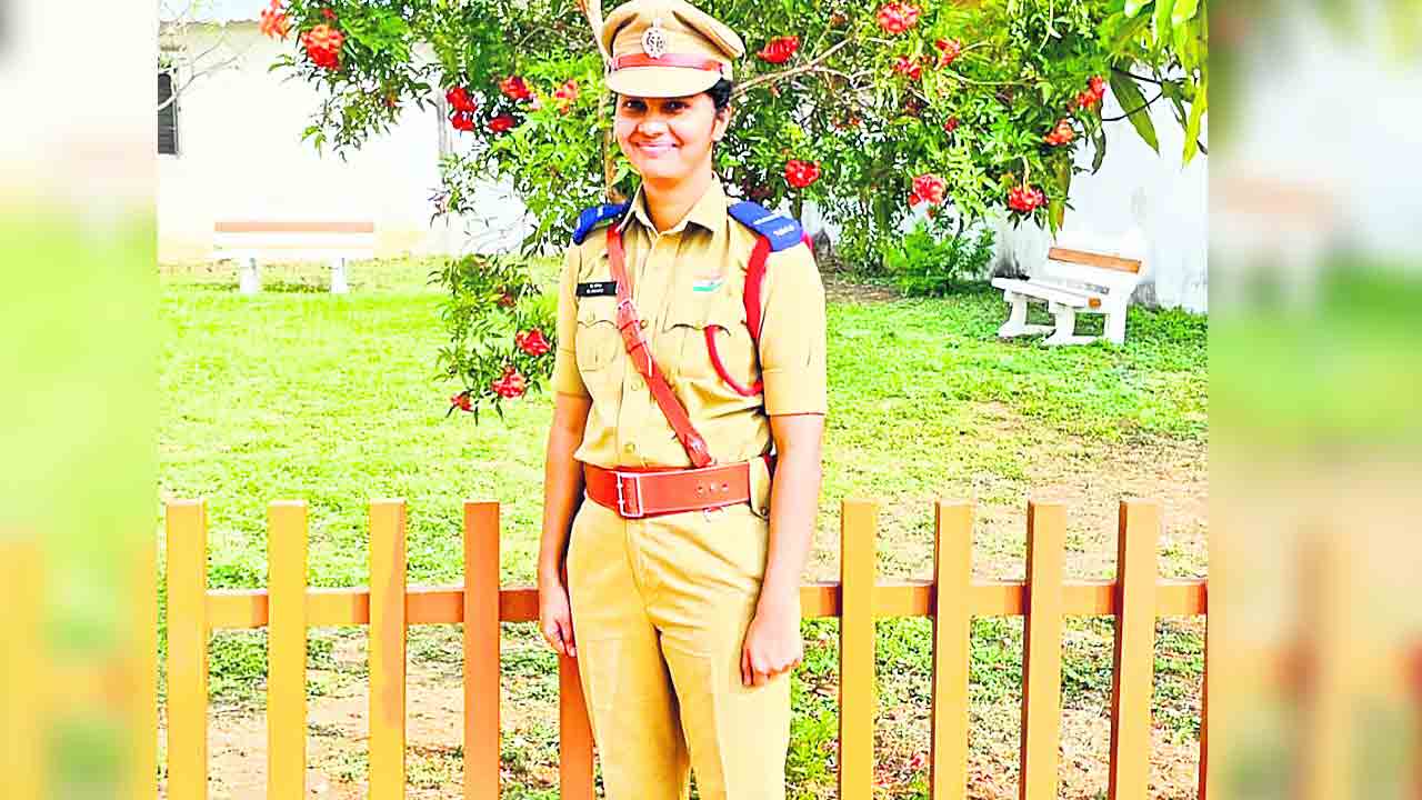 ప్రతిభతో మూడు పోస్టుల సాధించిన సోనీ