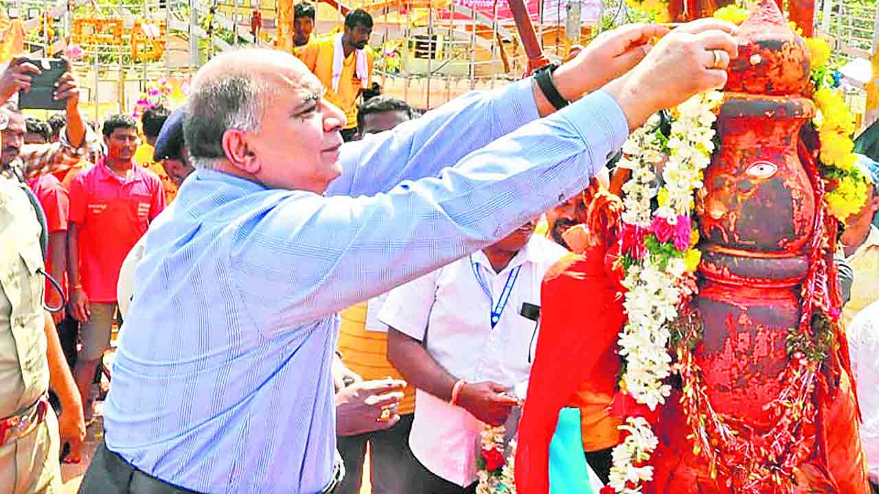 జాతరకు పకడ్బందీ ఏర్పాట్లు