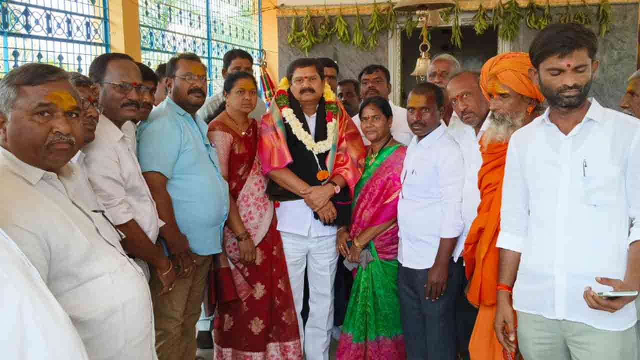 ఘనంగా బీరప్ప బండారు ఉత్సవం