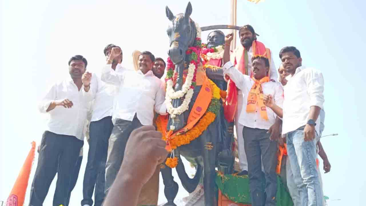 దేశ కీర్తిని ప్రపంచానికి చాటిన ధీరుడు శివాజీ
