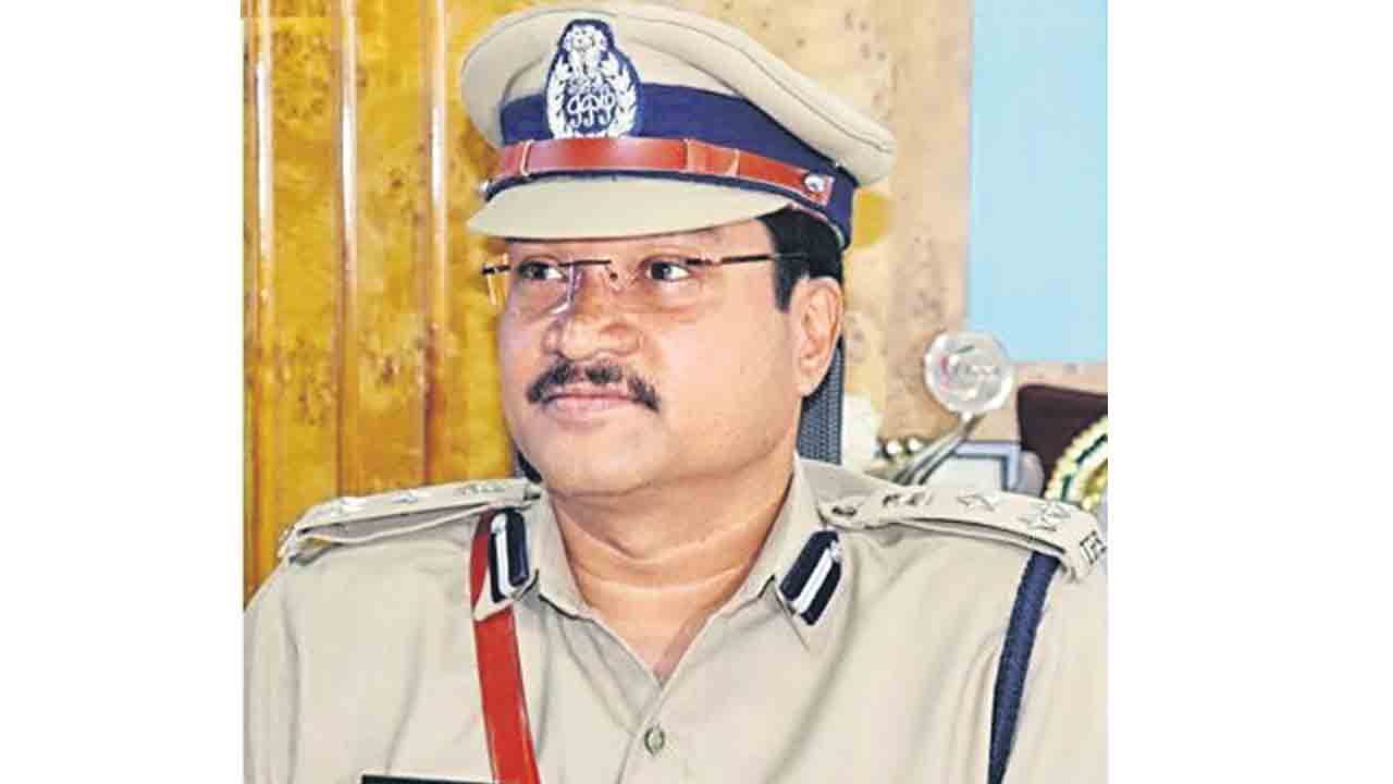 ఆ ప్రకటనలు నమ్మొద్దు