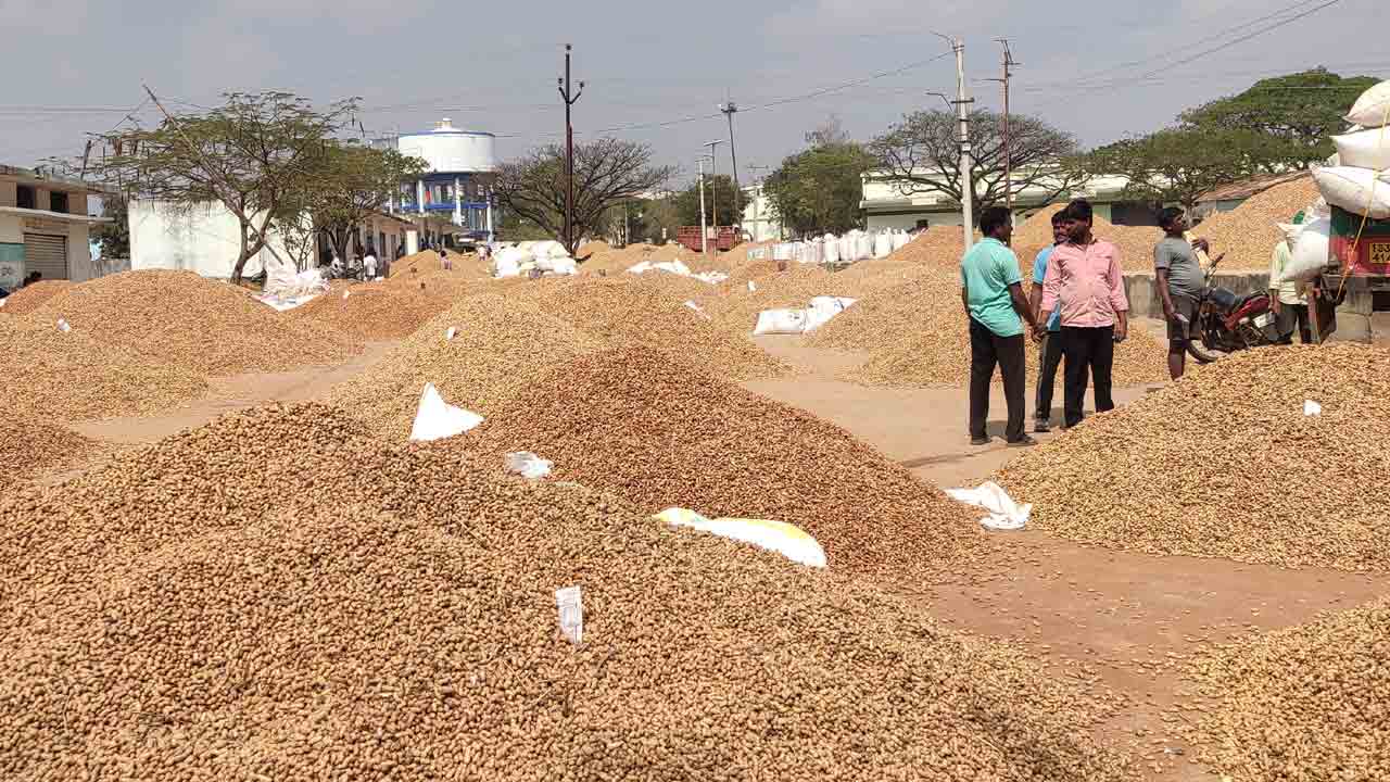 పల్లీ.. ముంచెత్తి..