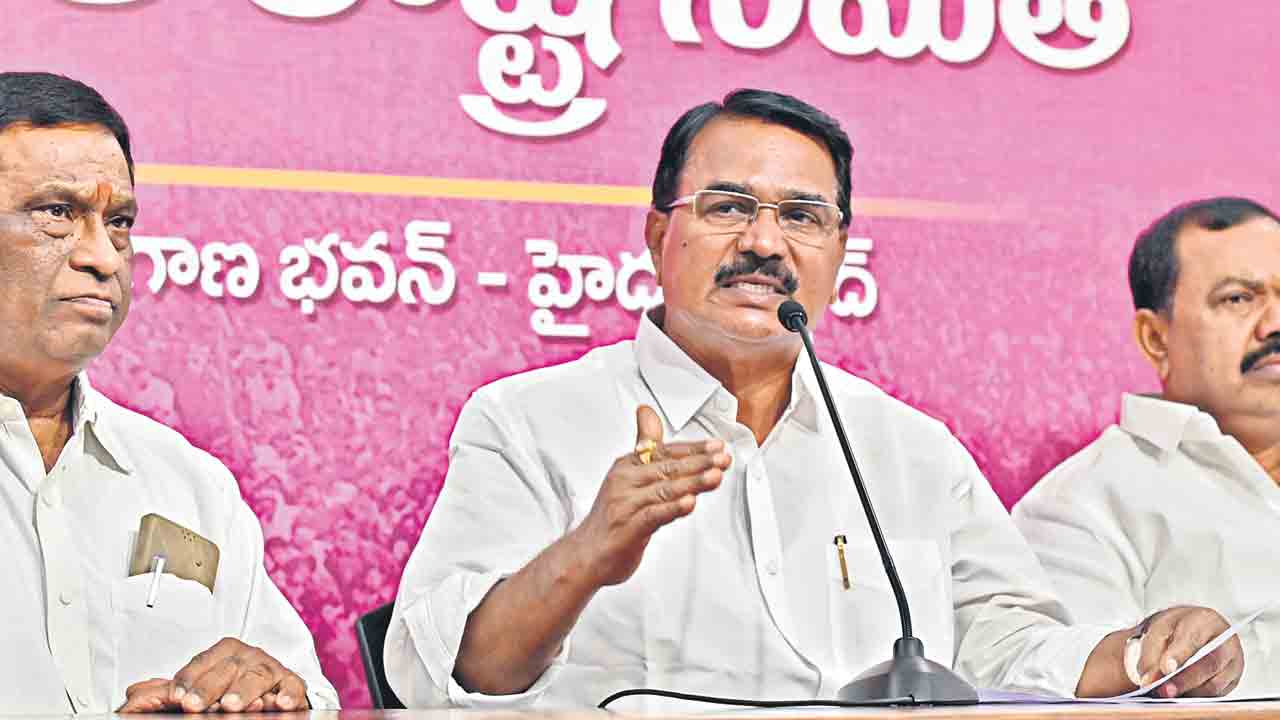 అర్రాస్‌ పాటలా గ్యారెంటీలు