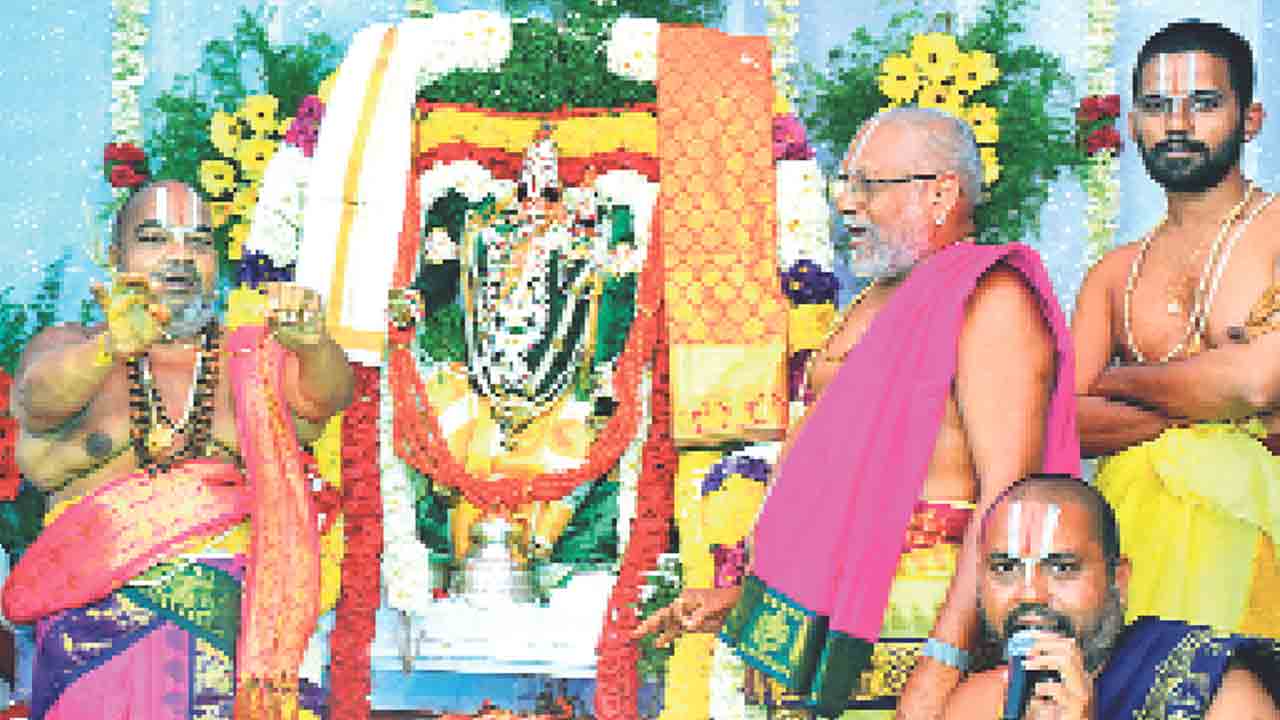 కమనీయం లక్ష్మీనరసింహుడి కల్యాణం