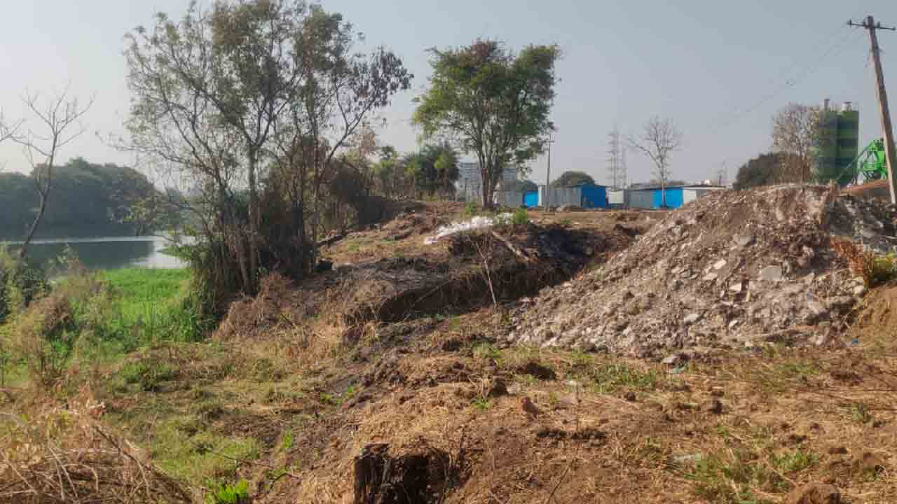 Musi River | దర్జాగా కబ్జా చేస్తున్న అక్రమార్కులు.. సీఎం గారూ ఇదేనా మూసీ సుందరీకరణ?