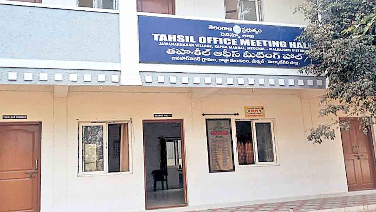 15 రోజులుగా పవర్‌ కట్‌