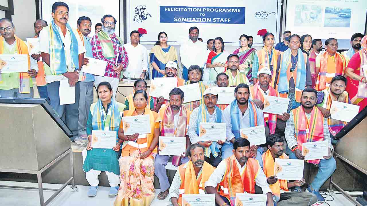 సఫాయన్నకు సత్కారం