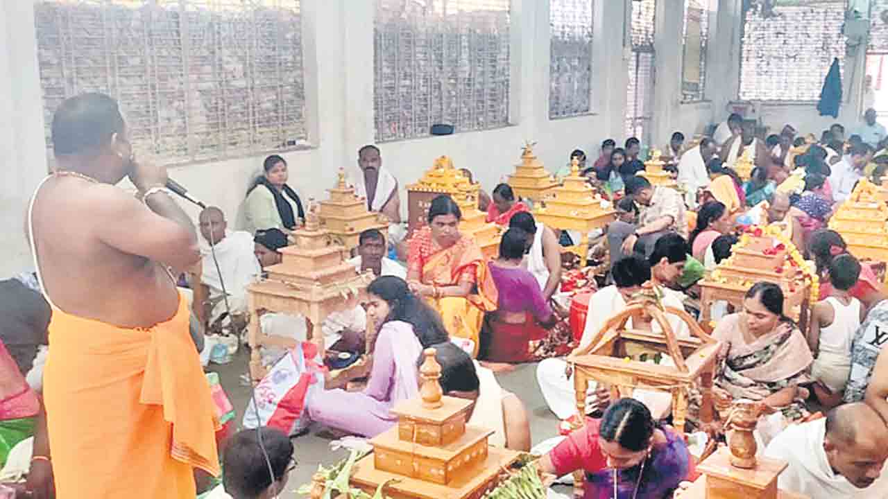 గూడెంలో ఘనంగా జాతర