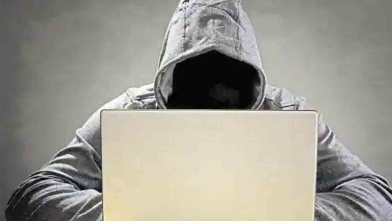 చైనా హ్యాకర్ల చేతిలో మన ఇమ్మిగ్రేషన్‌ డాటా!