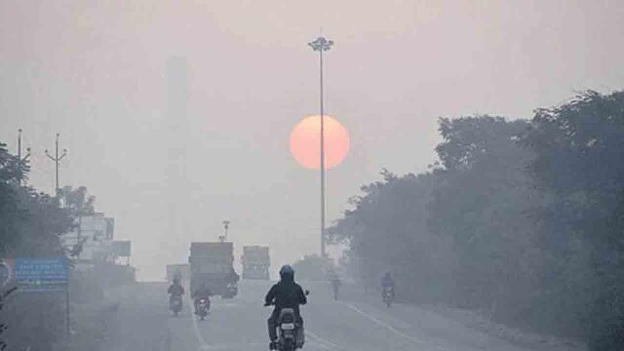 Weather Update | రాష్ట్రంలో చల్లబడిన వాతావరణం.. అక్కడక్కడ ఉరుములు, మెరుపులతో కూడిన జల్లులు