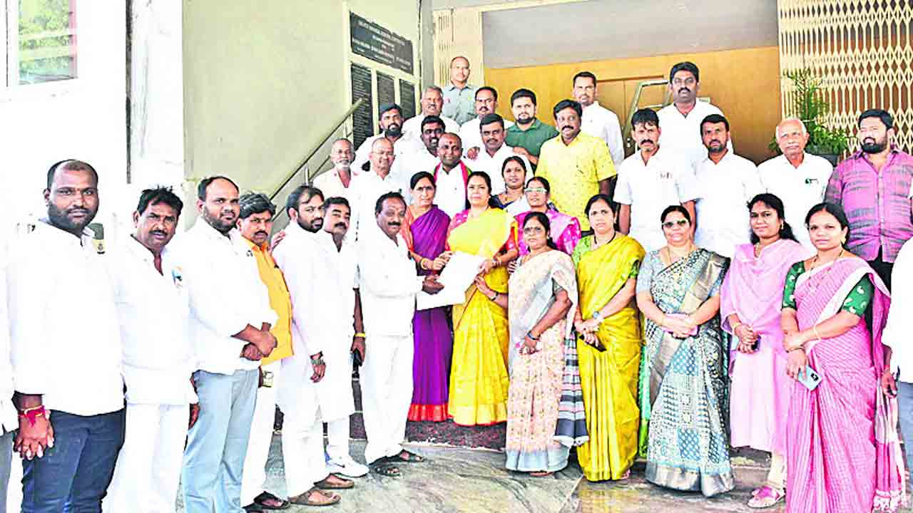 అత్యవసర ‘కౌన్సిల్‌’ ఏర్పాటు చేయాల్సిందే..