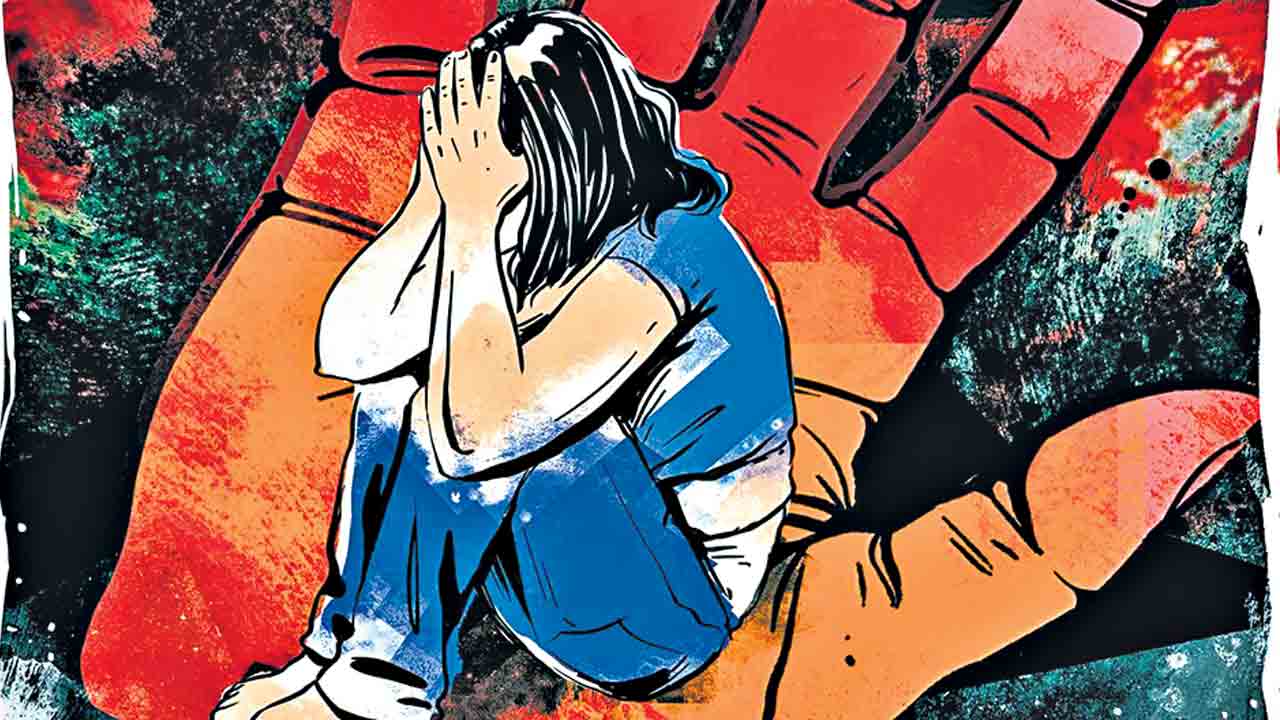 Hyderabad | వెబ్‌ సిరీస్‌లో ఛాన్స్‌ ఇప్పిస్తానని నమ్మబలికి.. కూతురిపై మారుతండ్రి లైంగికదాడి