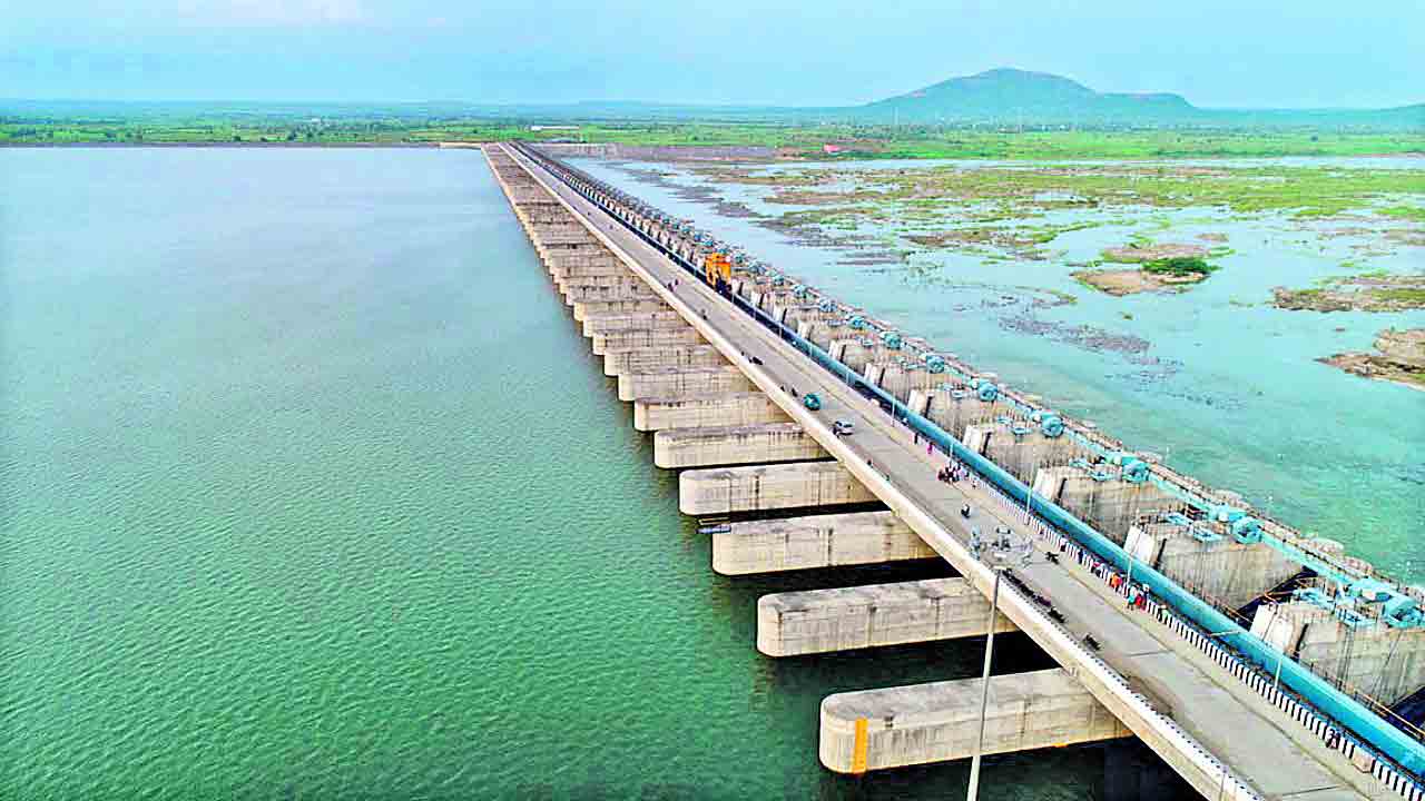 1న బీఆర్ఎస్ చలో మేడిగడ్డ