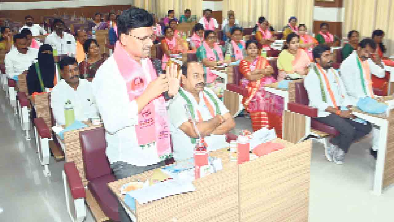 నగరపాలక సంస్థ ఆదాయం ఆర్జించే విధంగా బడ్జెట్‌