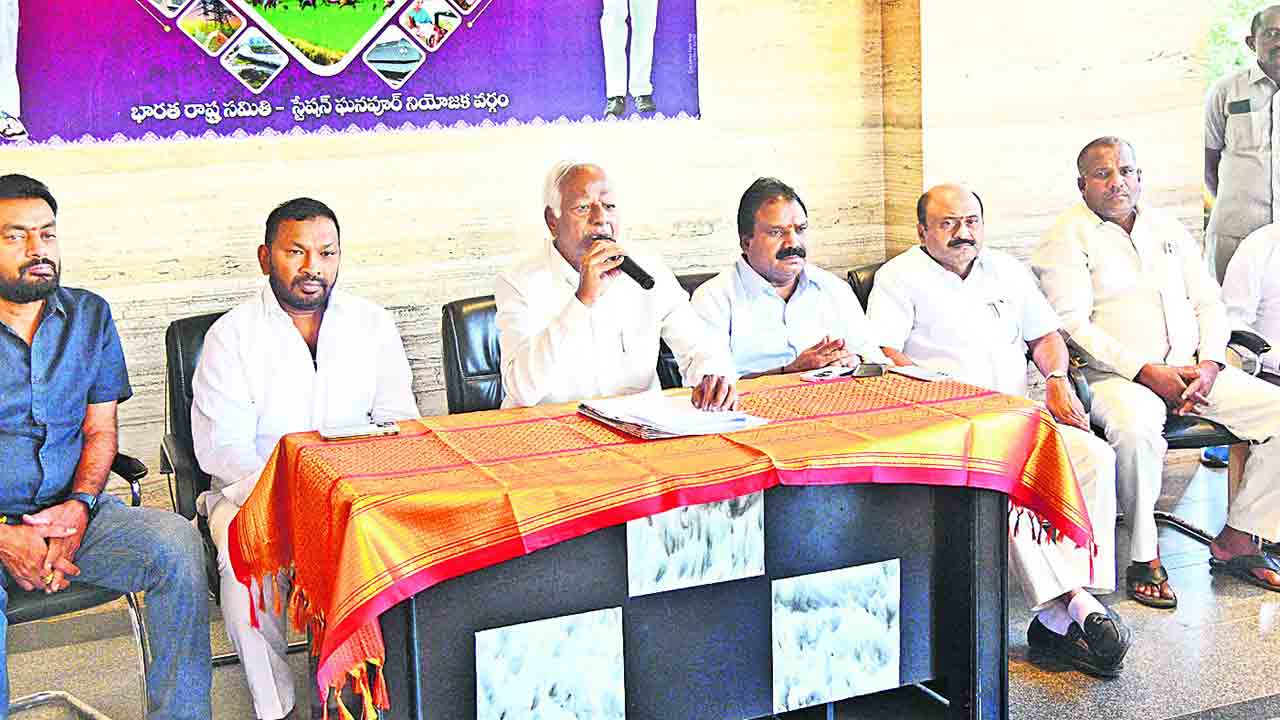 గ్యారెంటీలు అమలు చేయలేక సీఎం అసహనం