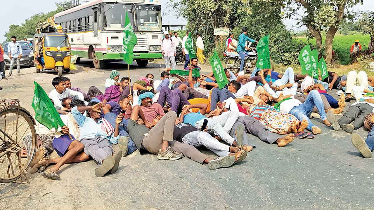 Telangana | ప్రజలు వేచి చూస్తున్నది ఇందుకోసమా?