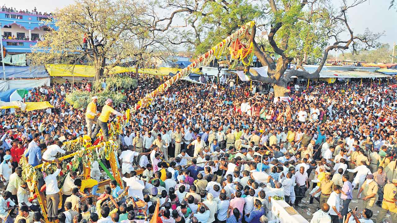 పోదాం పద జాతర