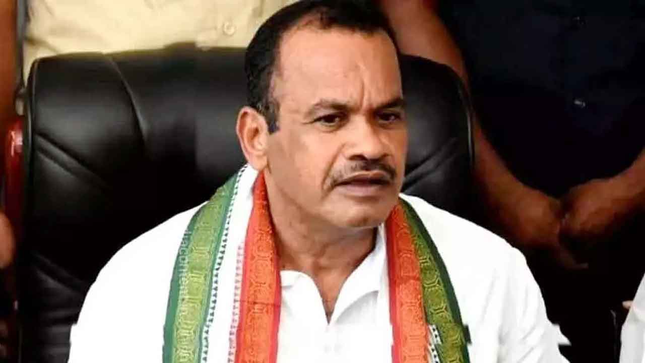 సోషల్‌ మీడియాకు పెరిగిన క్రేజ్‌: కోమటిరెడ్డి