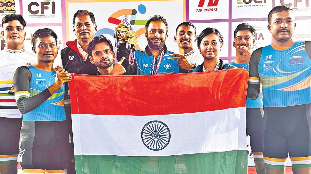 పారా సైక్లింగ్‌లో భారత్‌కు 4 స్వర్ణాలు