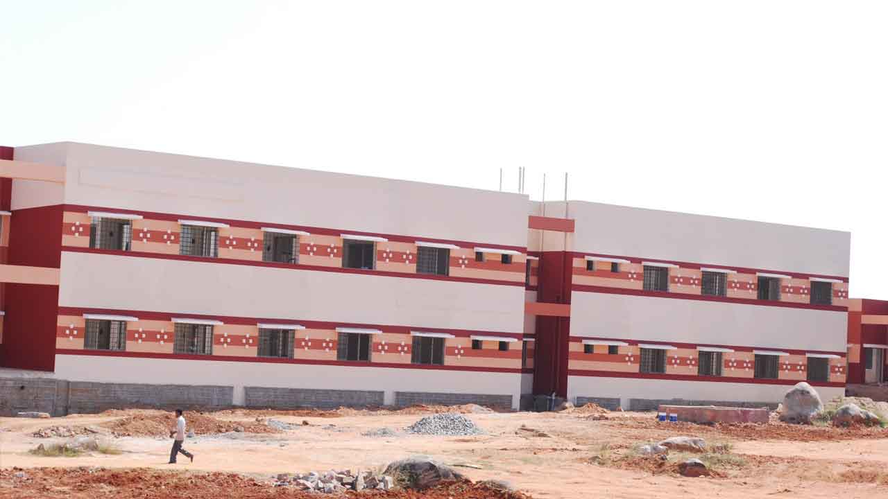 చేనేత పార్క తెరుచుకునేదెప్పటికో