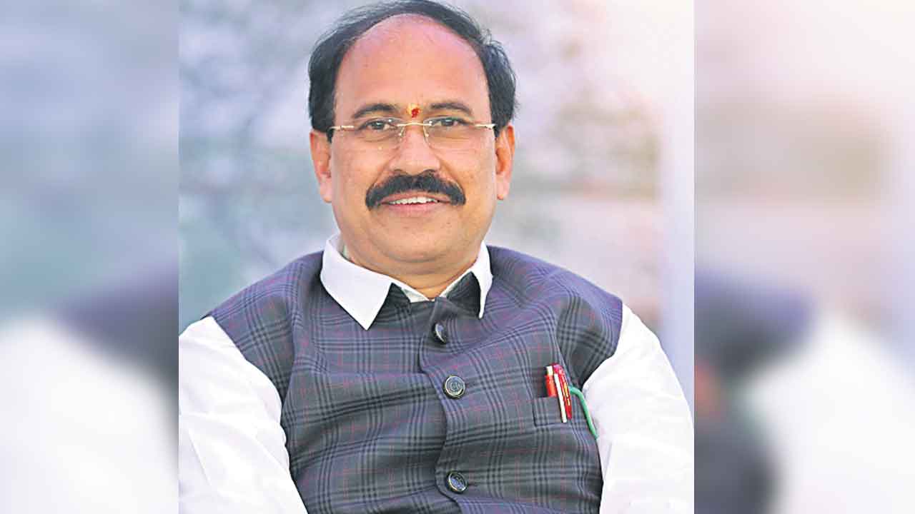 ఈసెట్‌ కన్వీనర్‌గా ప్రొఫెసర్‌ చంద్రశేఖర్‌