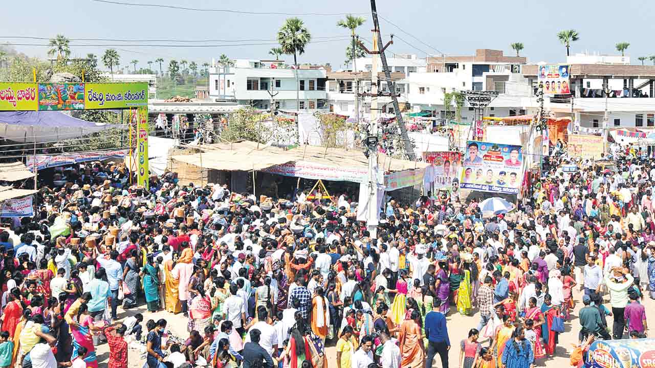 తల్లులకు నీరా‘జనం’