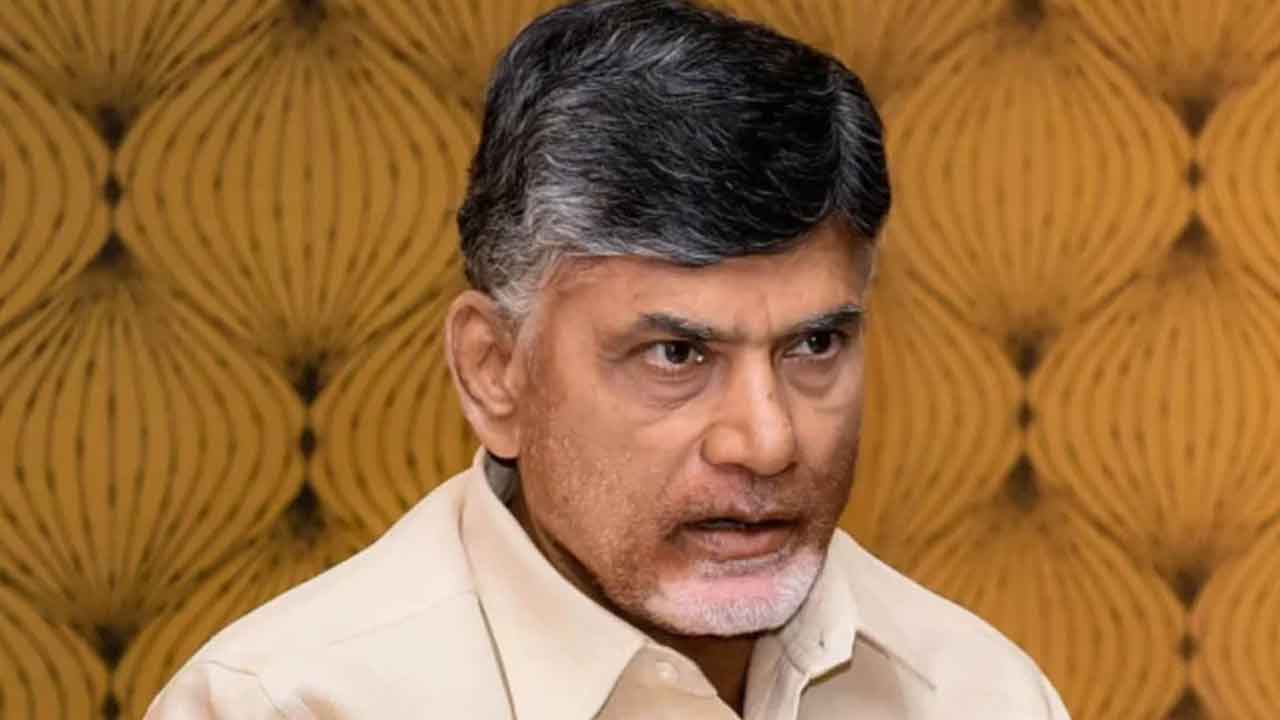 చంద్రబాబుపై ఏపీ సీఐడీ చార్జిషీట్‌