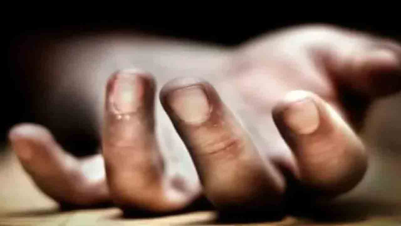 Crime News | విషాదాన్ని నింపుతున్న వివాహేతర సంబంధాలు.. మనస్తాపంతో మహిళ ఆత్మహత్య