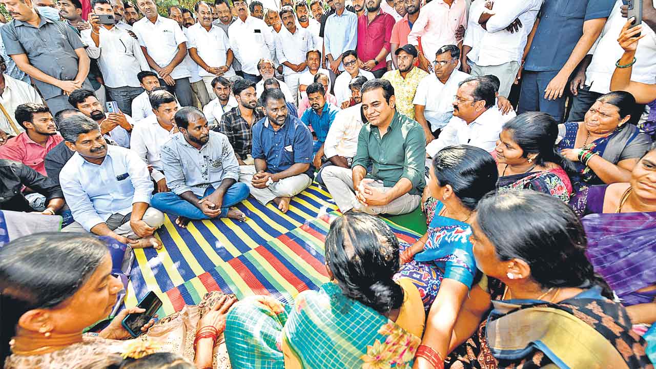KTR | నేతన్నలను ఆదుకోండి.. బతుకమ్మ చీరల బకాయిలు విడుదల చేయండి: కేటీఆర్‌