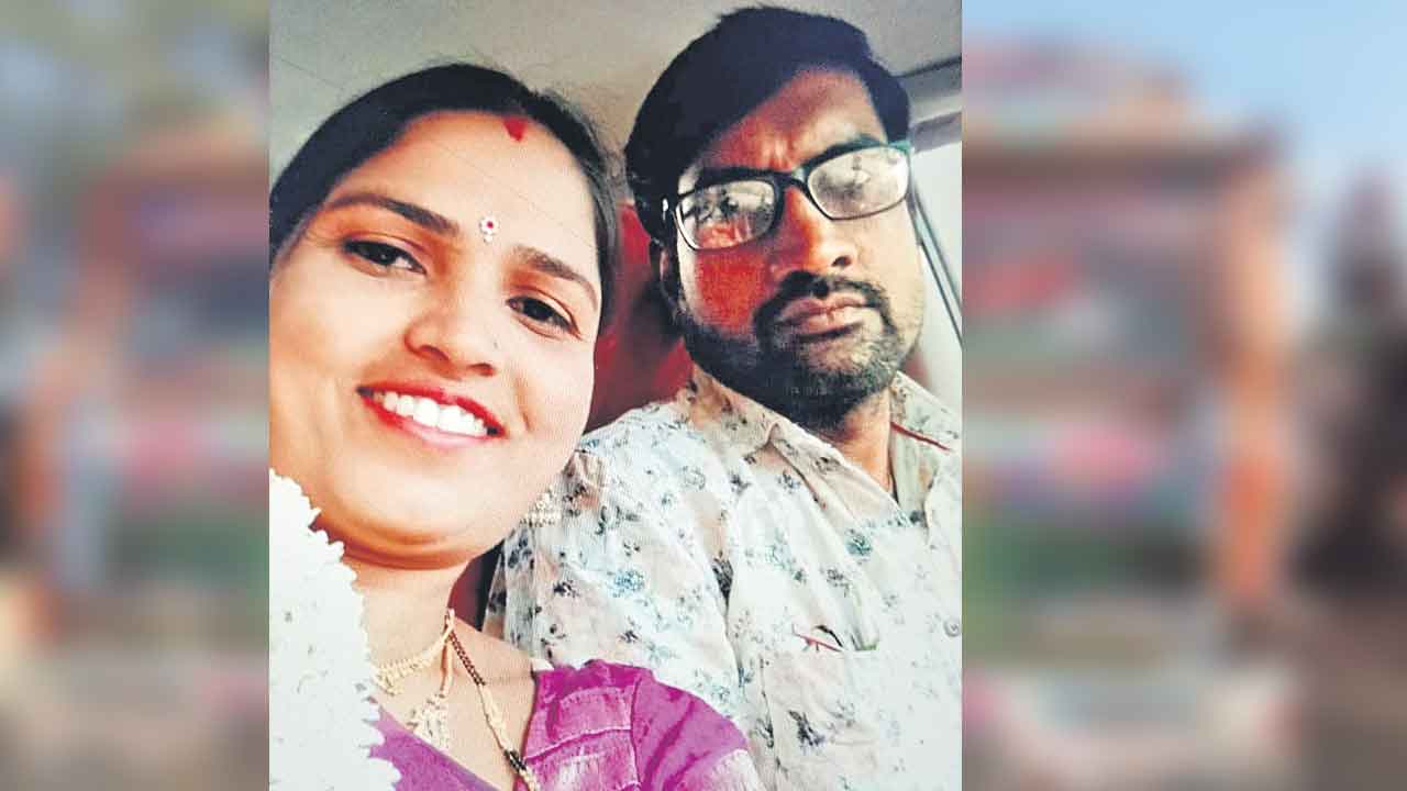 Credit Card | క్రెడిట్‌ కార్డు సిబ్బంది వేధింపులు..దంపతుల ఆత్మహత్య