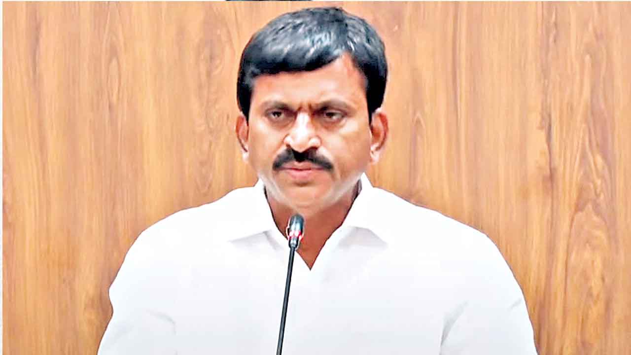 ఏడాదిలోపే రెండు లక్షల ఉద్యోగాల భర్తీ: పొంగులేటి