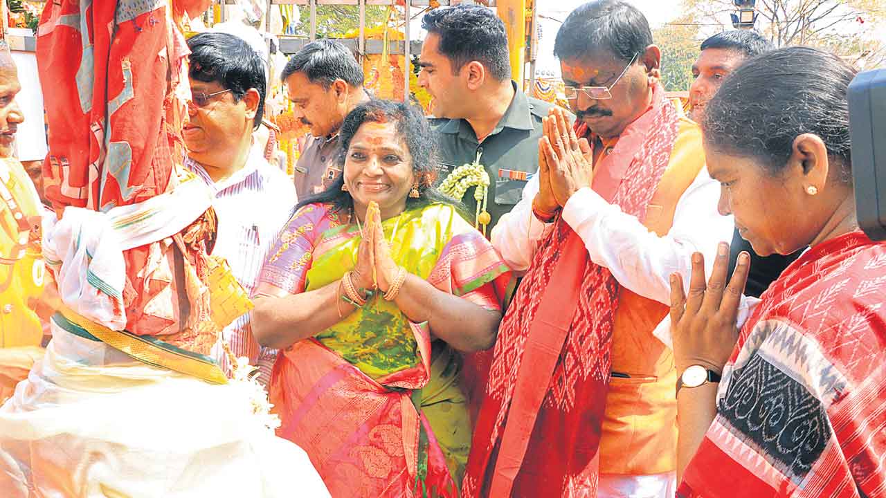 Medaram Jathara | మేడారం జనసంద్రం.. కోటిన్నర దాటిన మొక్కులు