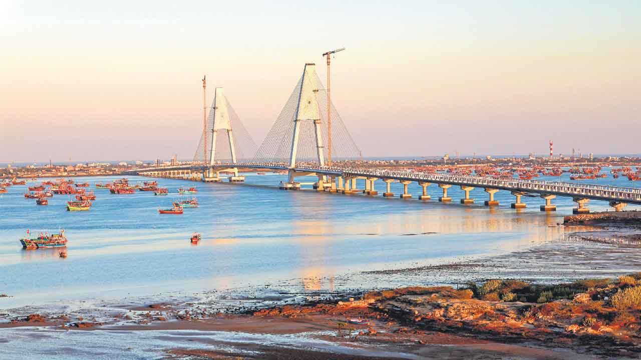 PM Modi | దేశంలోనే అతి పొడవైన తీగల వంతెన.. సుదర్శన్‌ సేతును ప్రారంభించిన ప్రధాని మోదీ