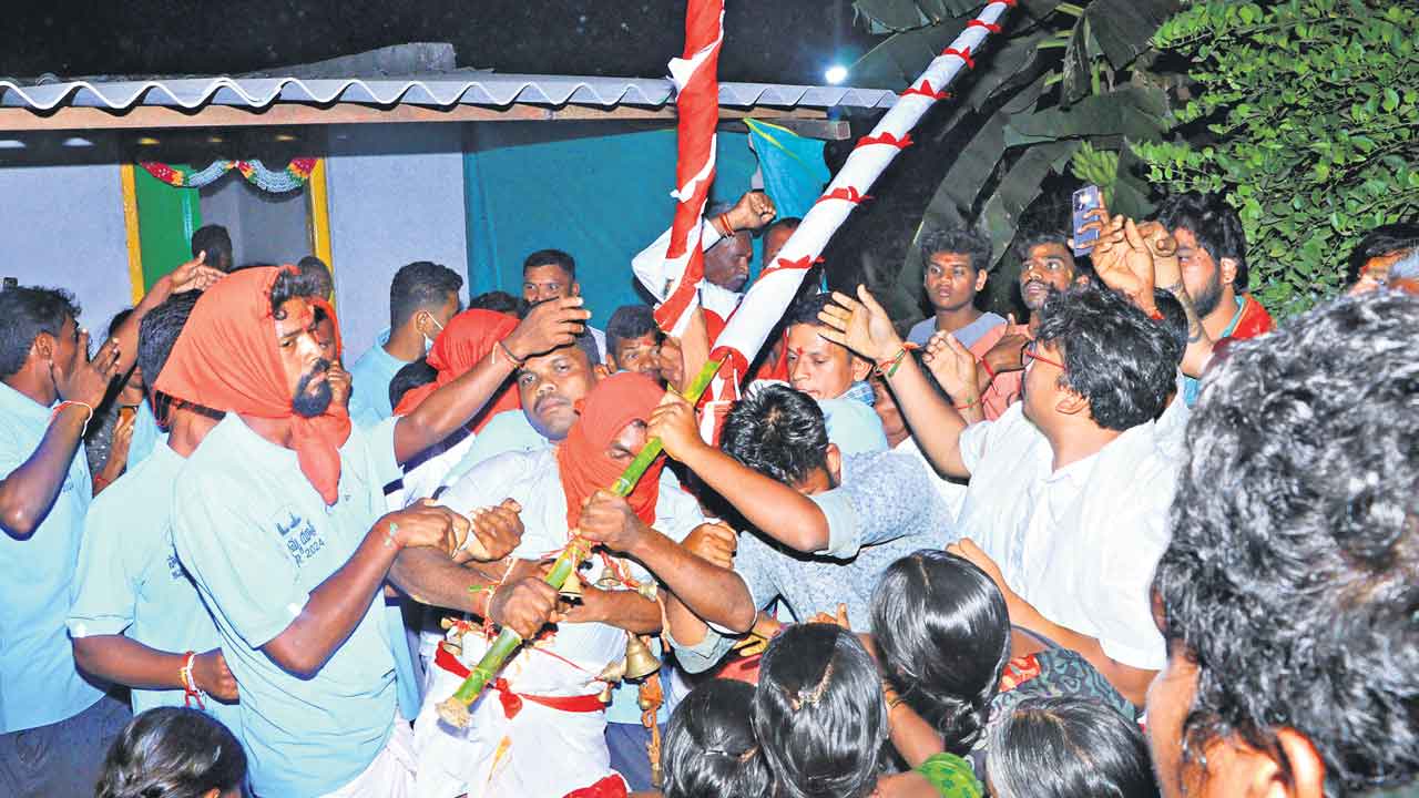 Medaram Jatara | నేటి నుంచి మేడారం మహాజాతర.. సాయంత్రం గద్దెలపైకి సారలమ్మ