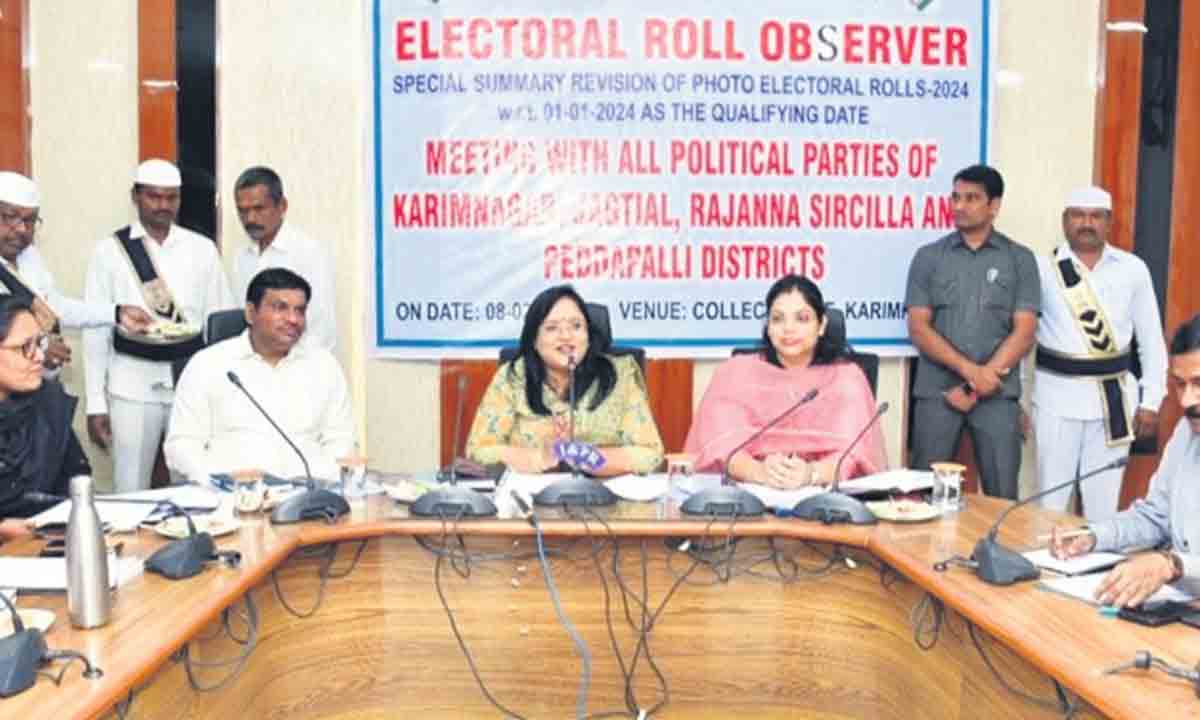 ఓటరు తుది జాబితాలో తప్పులుండొద్దు