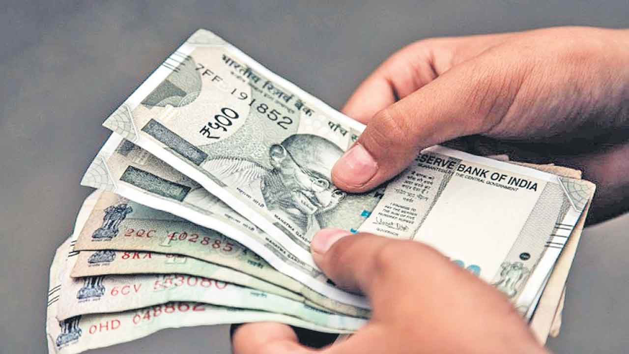 Rythu Bandhu | వ్యవసాయశాఖ భారీ కుంభకోణం..! రూ.2కోట్ల ‘రైతుబంధు’ సొత్తు స్వాహా..!