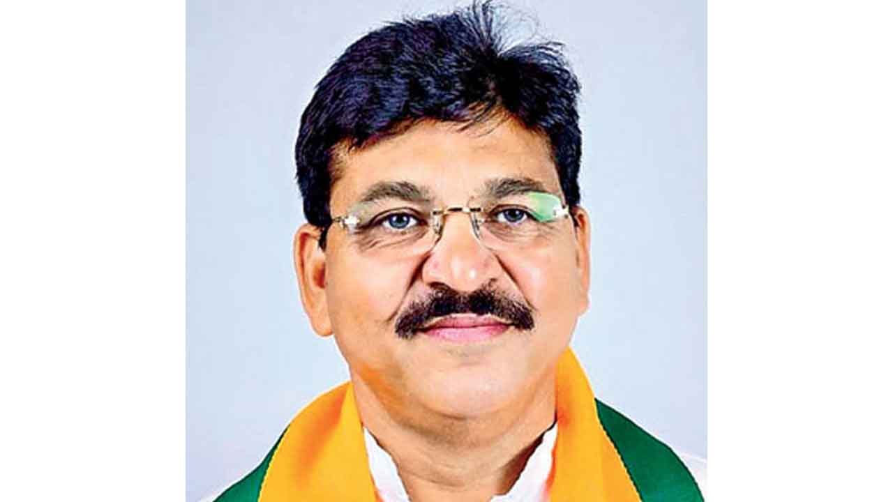 కాంగ్రెస్‌ మునిగిపోతున్న పడవ: పైడి రాకేశ్‌రెడ్డి