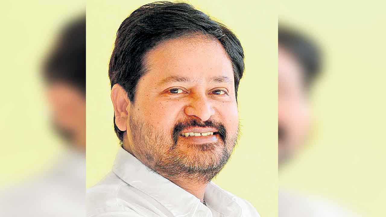 N. Shankar | ఎన్‌.శంకర్‌ నిర్మాణంలో చారిత్రక వెబ్‌సిరీస్‌లు