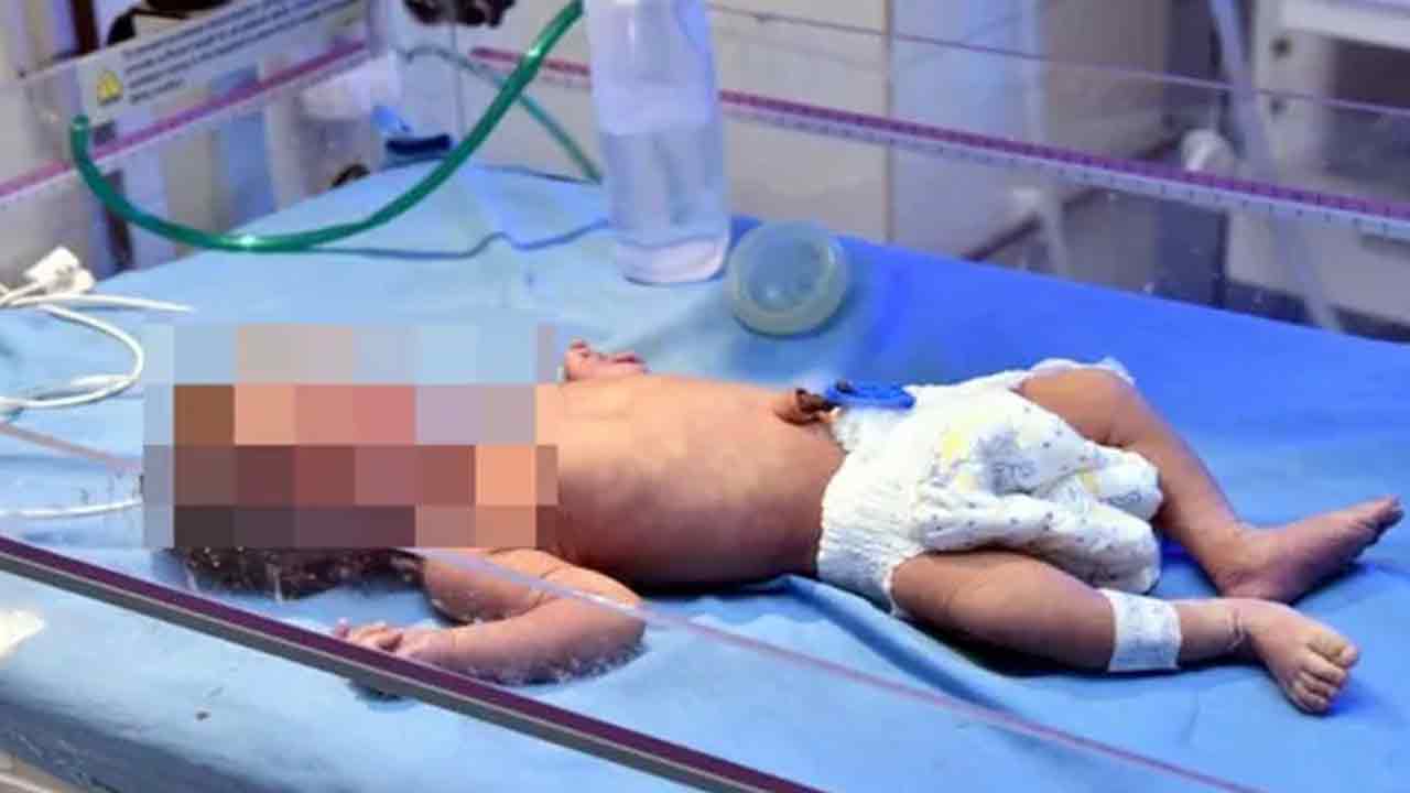 కోఠి ప్రసూతి దవాఖానలో..మూడు రోజుల పసికందు మృతి