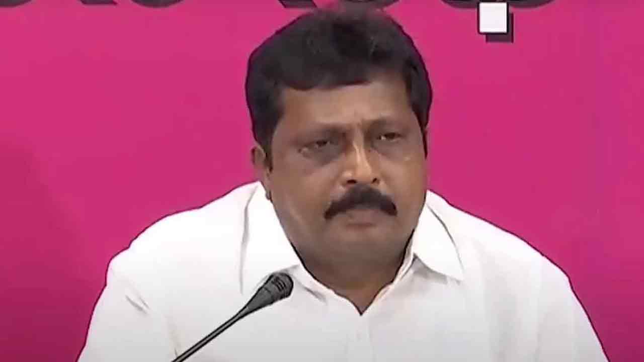 ముమ్మరంగా సభ ఏర్పాట్లు