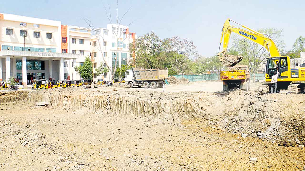 రిమ్స్‌లో క్రిటికల్‌ కేర్‌ యూనిట్‌