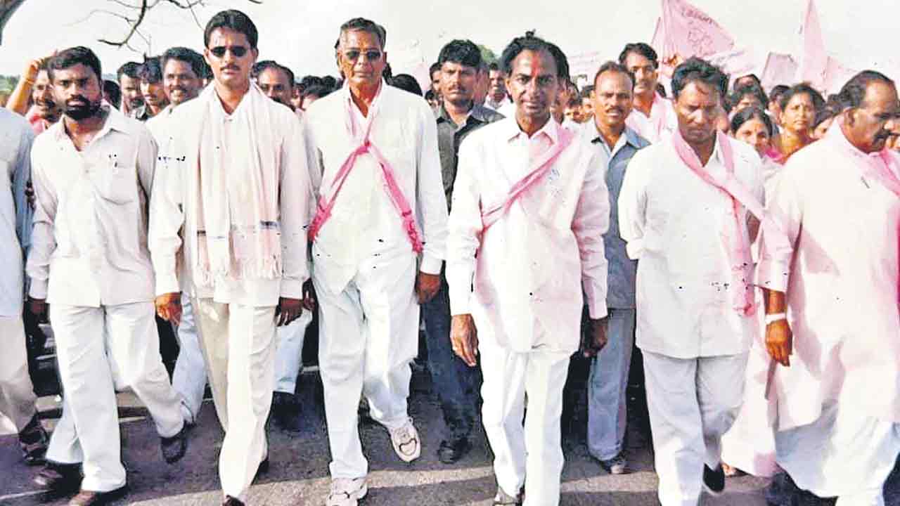 KCR | నీళ్ల ధోకాపె నాడే కేసీఆర్‌ పోరాటం.. ఆరు దశాబ్దాల వలస పాలనపై ధిక్కార స్వరం