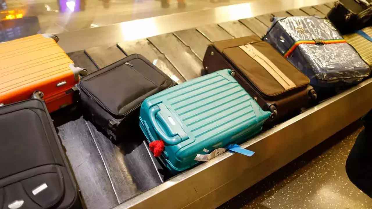 ప్రయాణికుల లగేజీని 30 నిమిషాల్లో చేరవేయాలి
